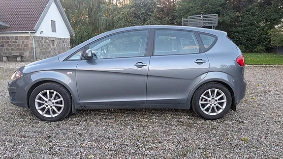 Seat Altea 2012 photo 4