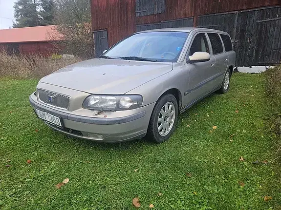 Volvo V70 2001 photo 2
