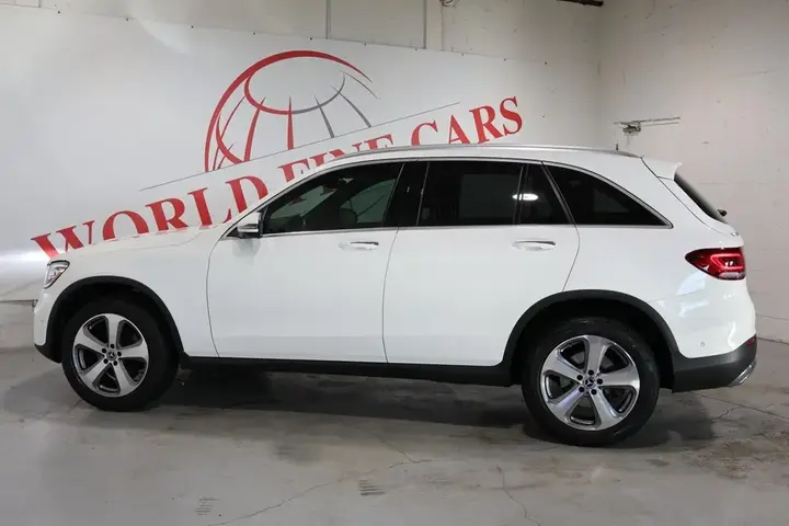Mercedes-Benz Glc 300 2022 photo 3