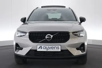 Volvo Xc40 2023 photo 2