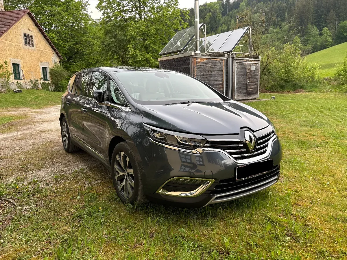 Renault Espace 2017 photo 2