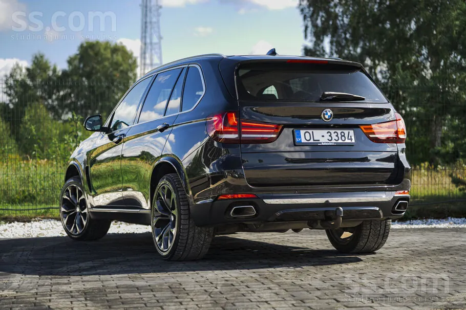 BMW X5 2015 photo 4