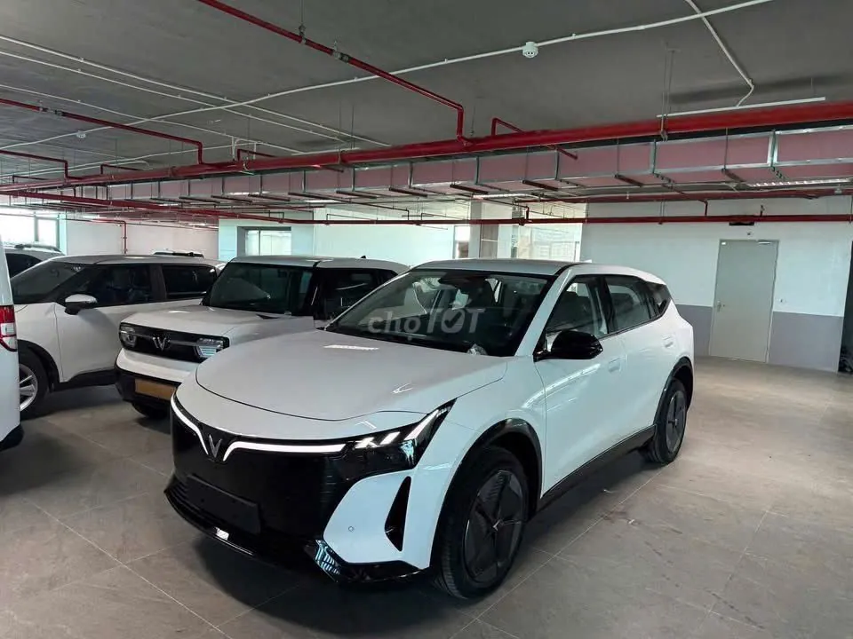 Vinfast Vf8 Lux