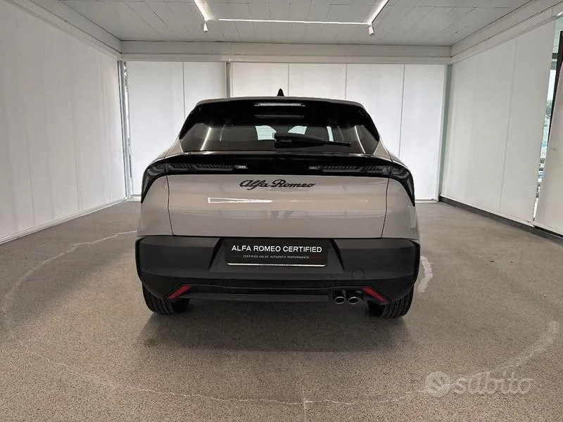 Alfa Romeo Junior 2025 photo 4