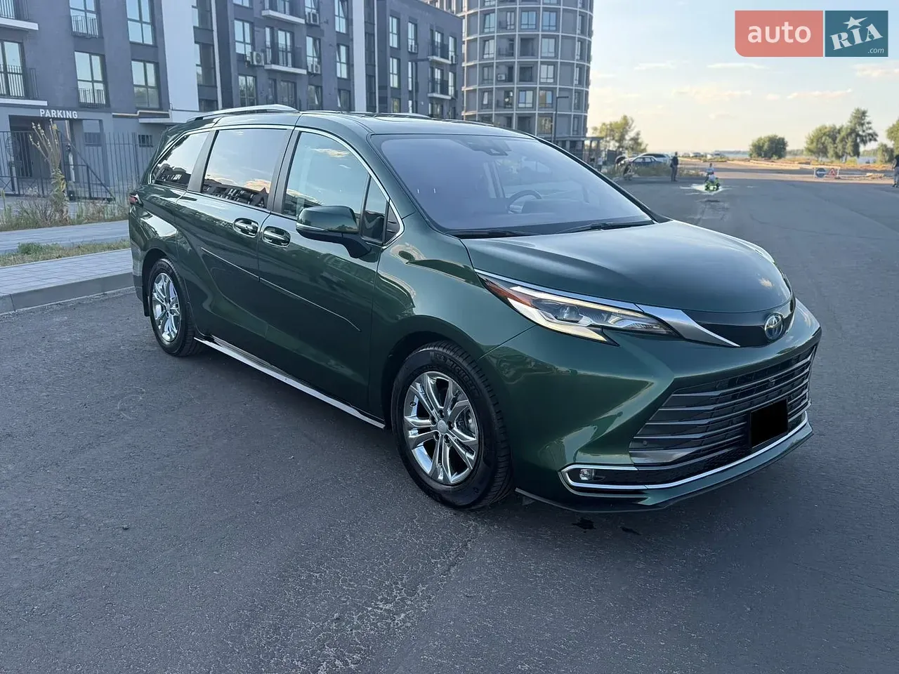 Toyota Sienna 2023 photo 2