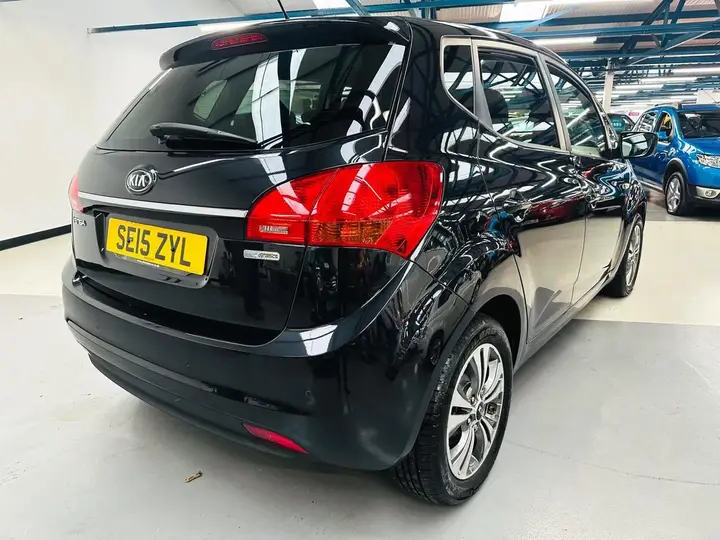 Kia Venga 2015 photo 5