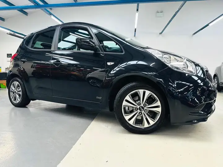 Kia Venga 2015 photo 3