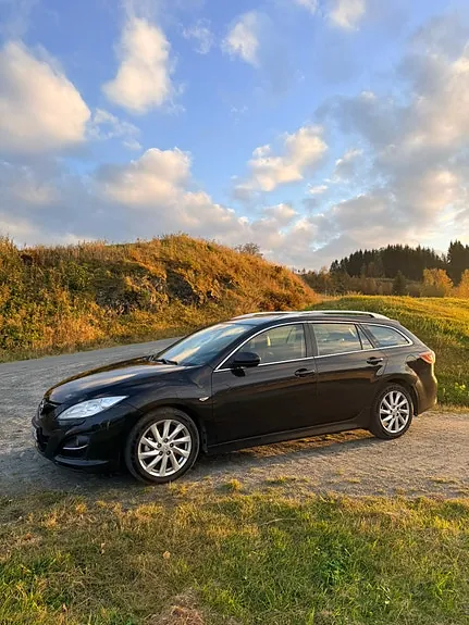 Mazda 6 2011 photo 2