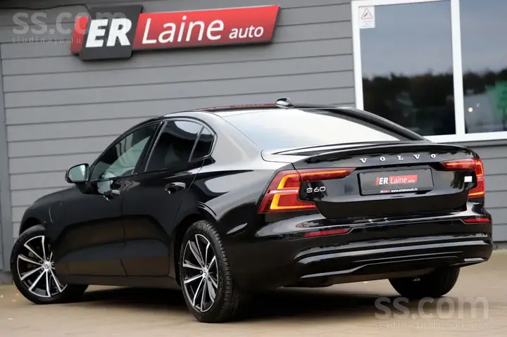 Volvo S60 2022 photo 4