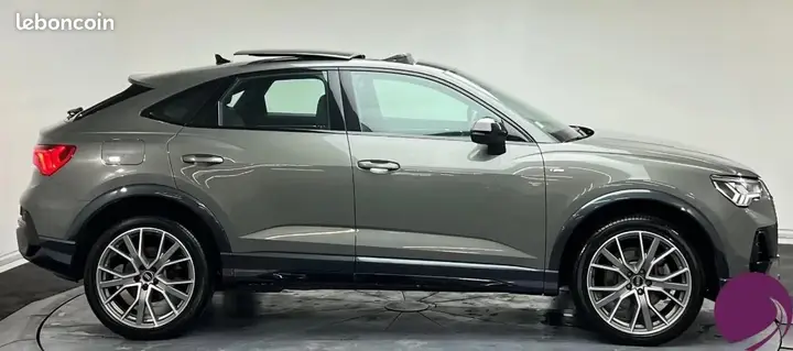 Audi Q3 2021 photo 4