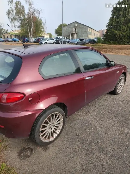 Alfa Romeo 147 2008 photo 3