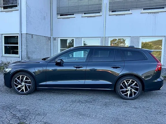 Volvo V60 2020 photo 3
