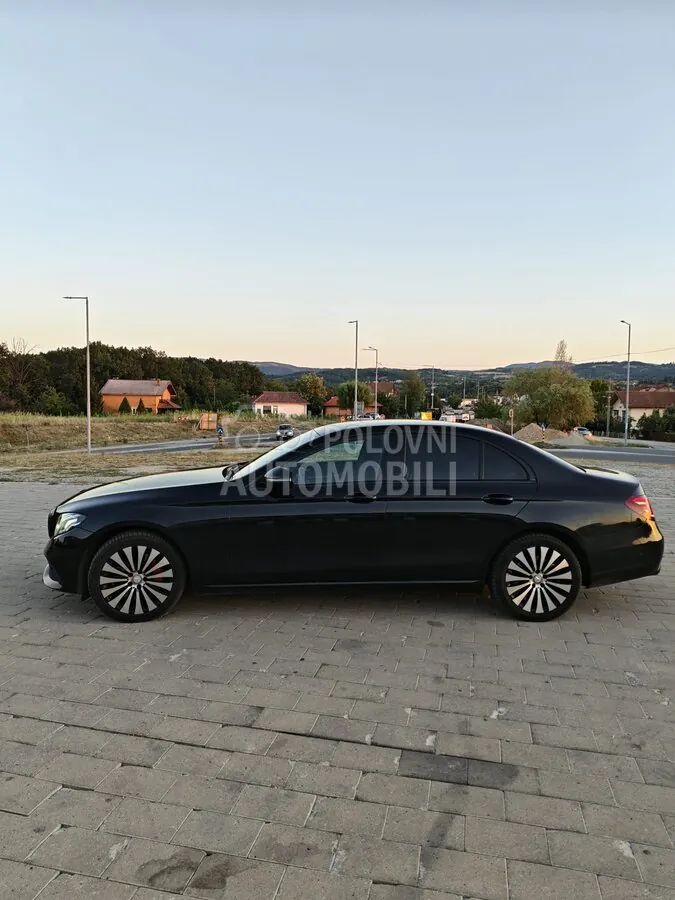 Mercedes-Benz E 350 2016 photo 4