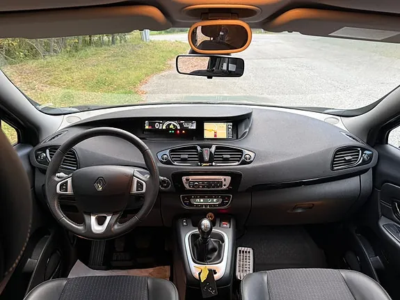 Renault Grand Scenic Iii 2012 photo 5