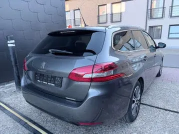 Peugeot 308 2021 photo 3