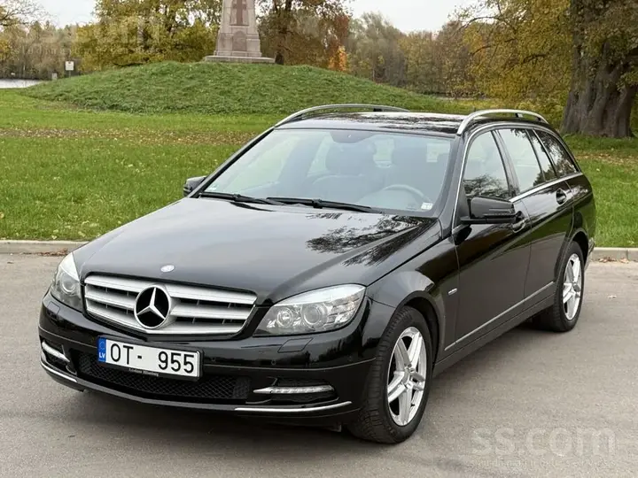 Mercedes-Benz C200
