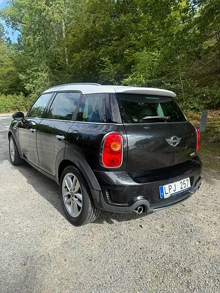 Mini Countryman Cooper S 2011 photo 4