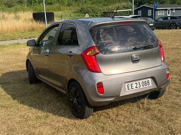 Kia Picanto 2013 photo 2