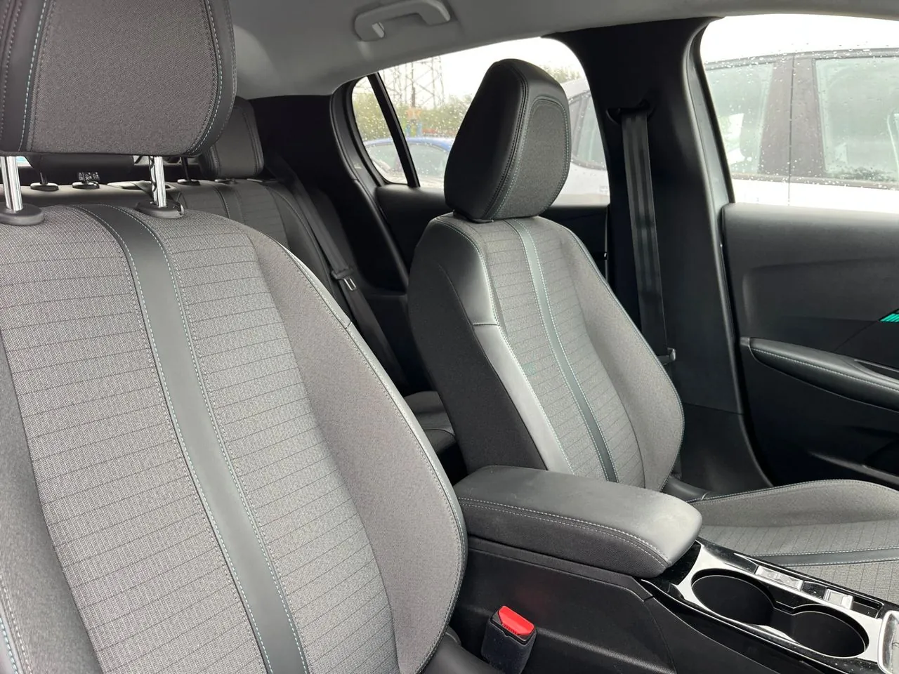 Peugeot 208 2022 photo 5