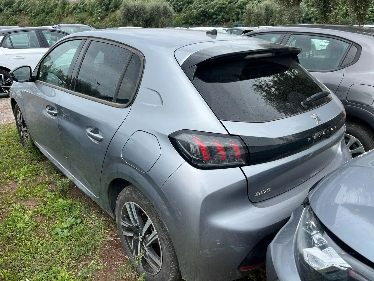 Peugeot 208 2022 photo 3