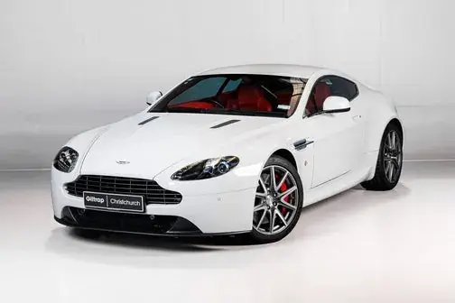 Aston Martin Vantage