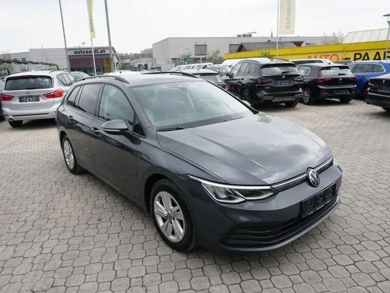 Volkswagen Golf 2023 photo 3