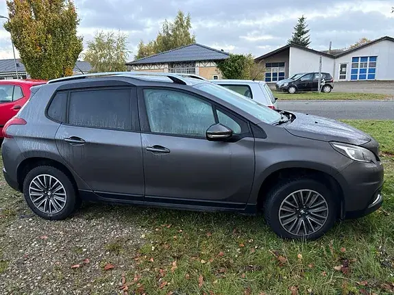 Peugeot 2008 2017 photo 2