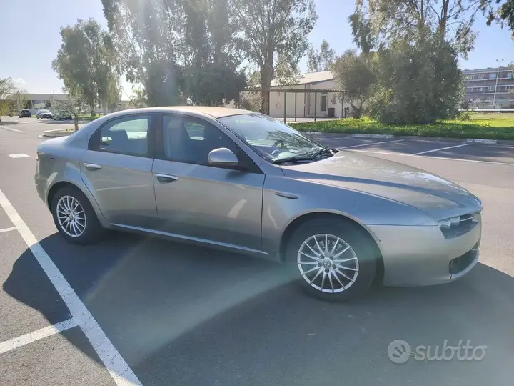 Alfa Romeo 159 2009 photo 4