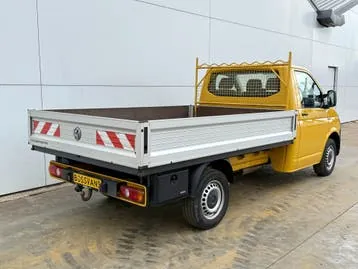 Volkswagen Transporter T6 2018 photo 2