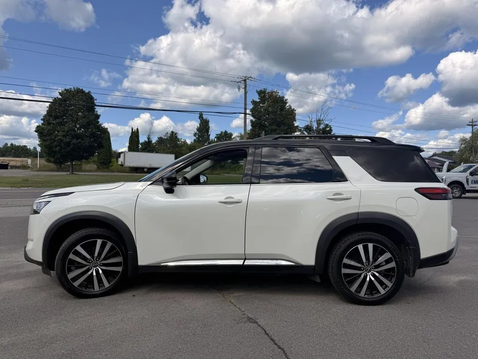 Nissan Pathfinder 2023 photo 4