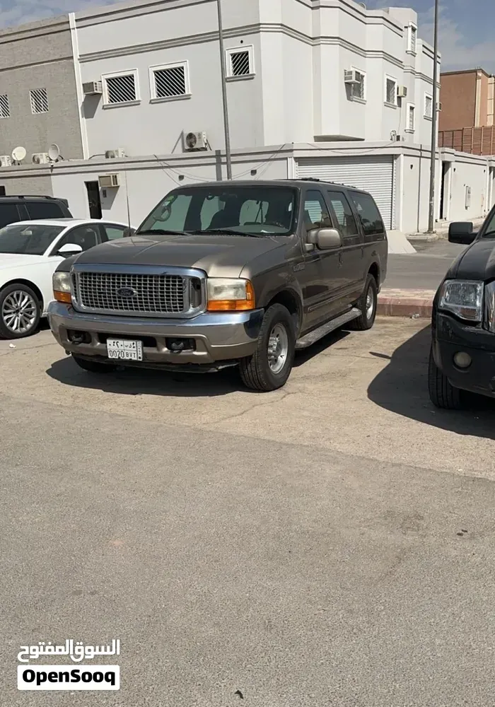 Ford Excursion 2000 photo 2