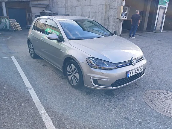 Volkswagen E-Golf 2017 photo 3
