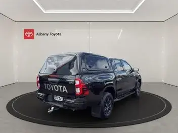 Toyota Hilux 2024 photo 4