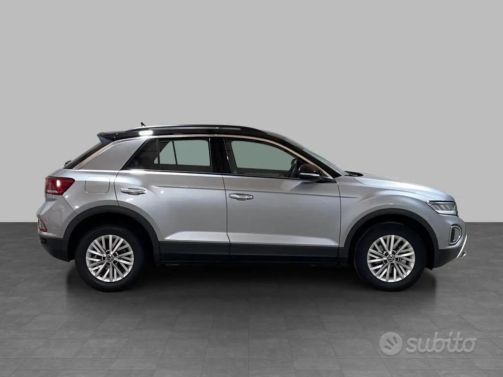 Volkswagen T-Roc 2023 photo 3