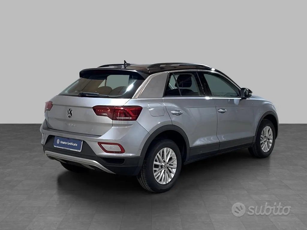 Volkswagen T-Roc 2023 photo 2