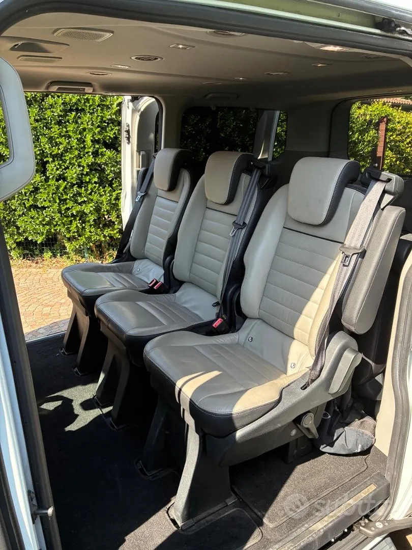 Ford Tourneo Custom 2018 photo 4