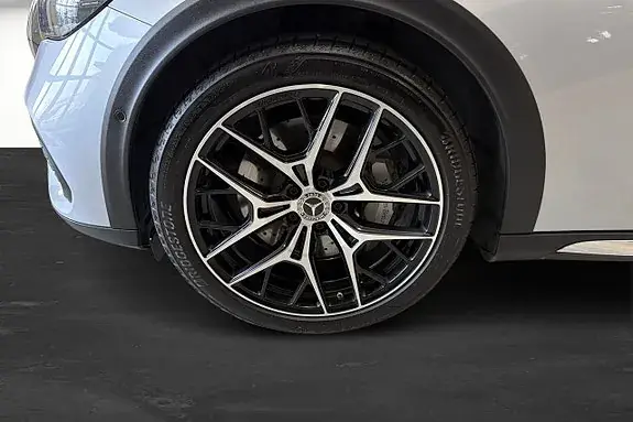 Mercedes-Benz E 300 De 2025 photo 5