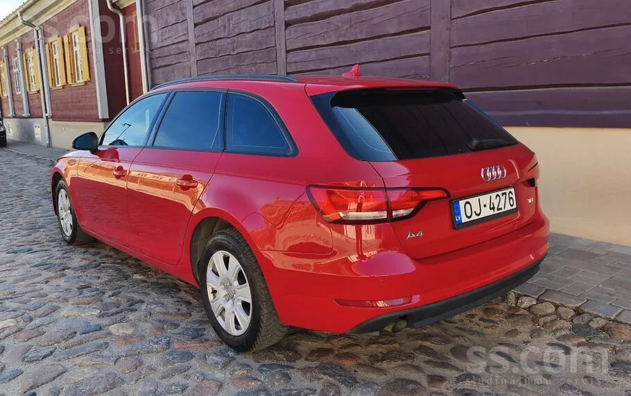 Audi A4 2017 photo 2