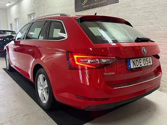 Skoda Superb 2016 photo 5