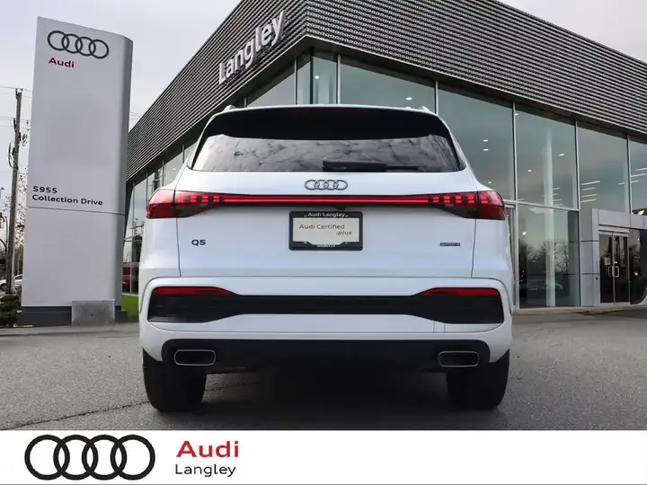Audi Q5 2025 photo 4