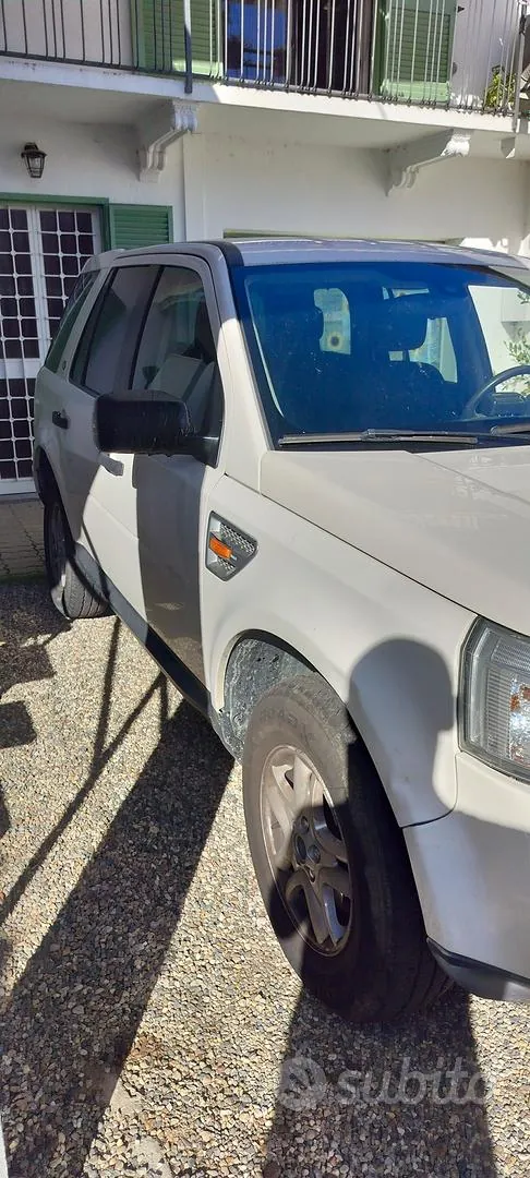 Land Rover Freelander 2 2008 photo 3
