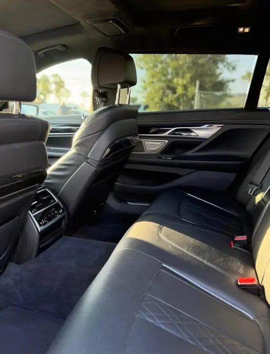 BMW 7 Series 2016 photo 5