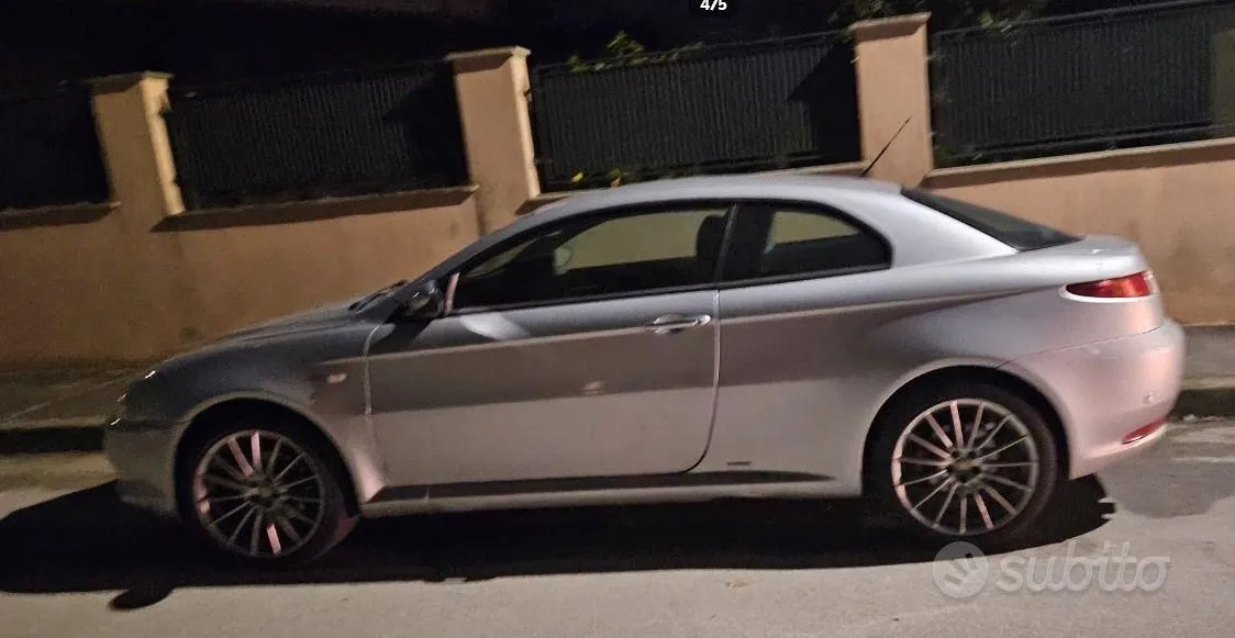 Alfa Romeo Gt 2006 photo 4
