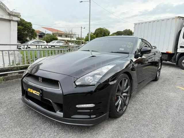 Nissan Gt-R
