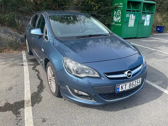 Opel Astra 2013 photo 4