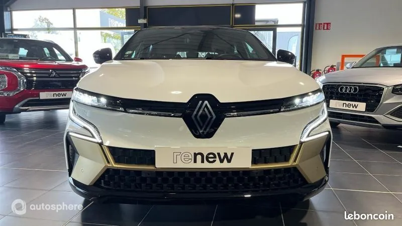 Renault Megane 2023 photo 2