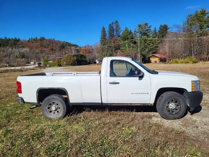 Chevrolet Silverado 1500 2009 photo 2