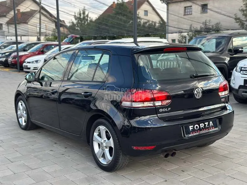 Volkswagen Golf 2010 photo 4