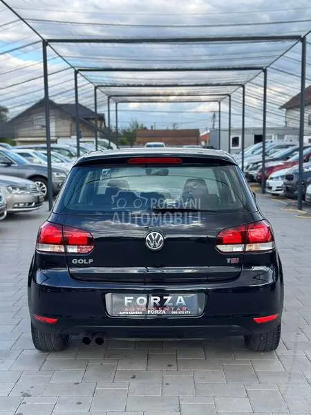 Volkswagen Golf 2010 photo 5