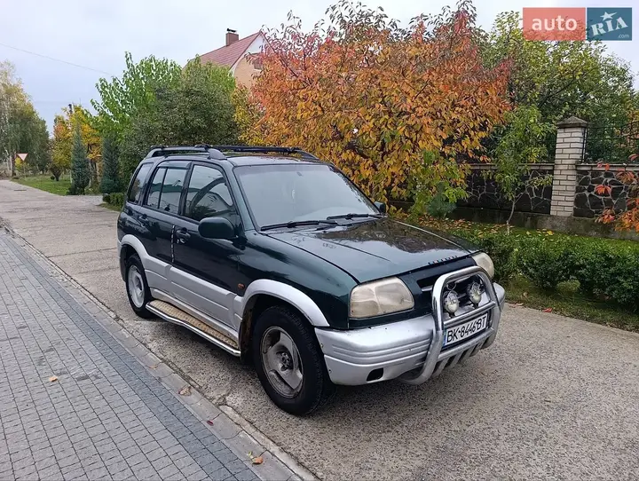 Suzuki Grand Vitara 1999 photo 2